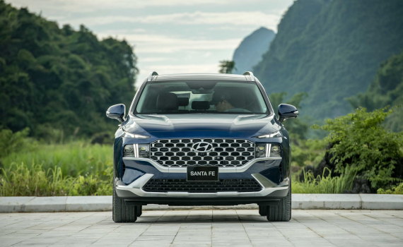 Hyundai Santa FE: Chiếc D-SUV đáng tiền dành cho doanh nhân